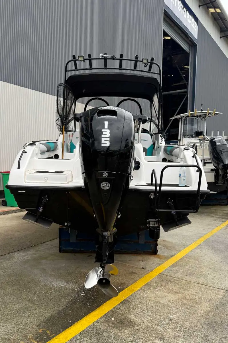 Gold Coast mobile marine mechanic servicing boats